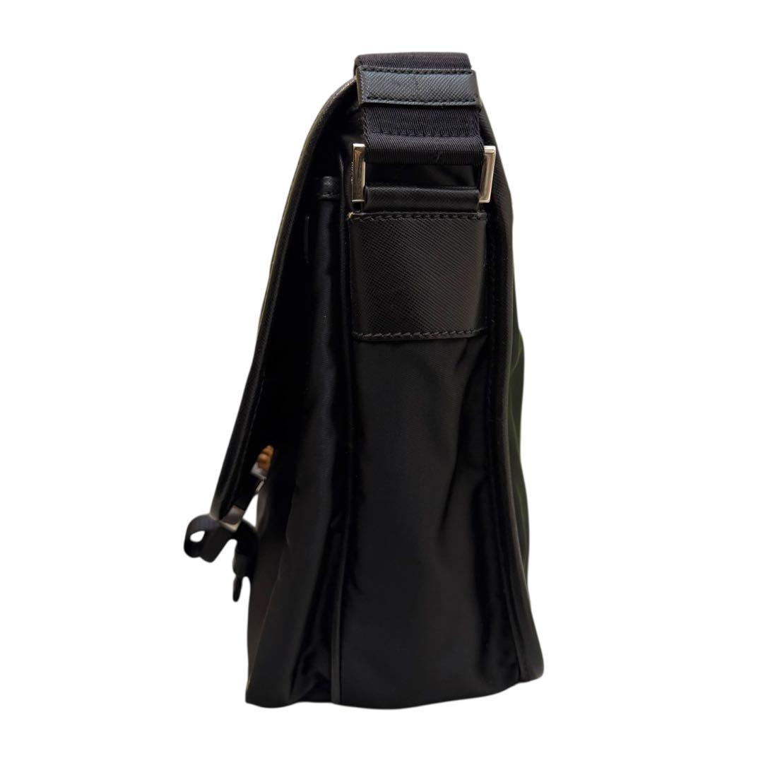 PRADA メッセンジャーバッグ ナイロン ブラック系 三角ロゴ