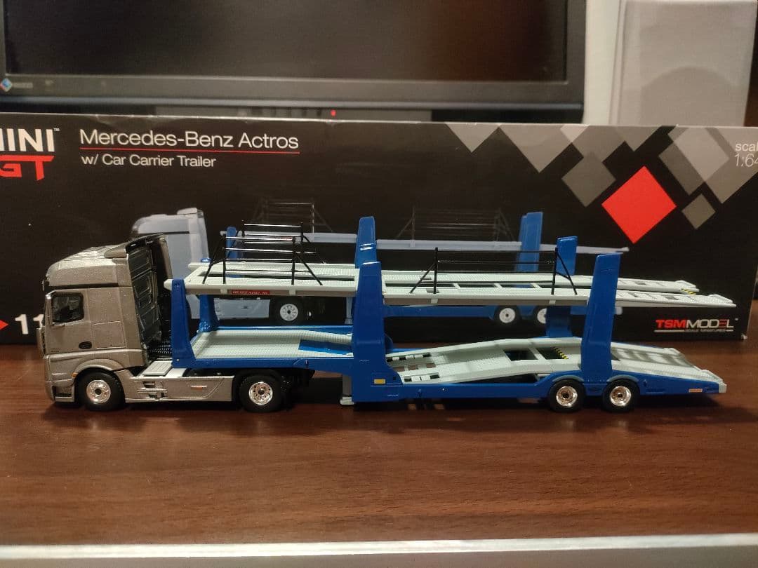 MINIGT Mercedes-Benz アクトロス カーキャリアトレーラー