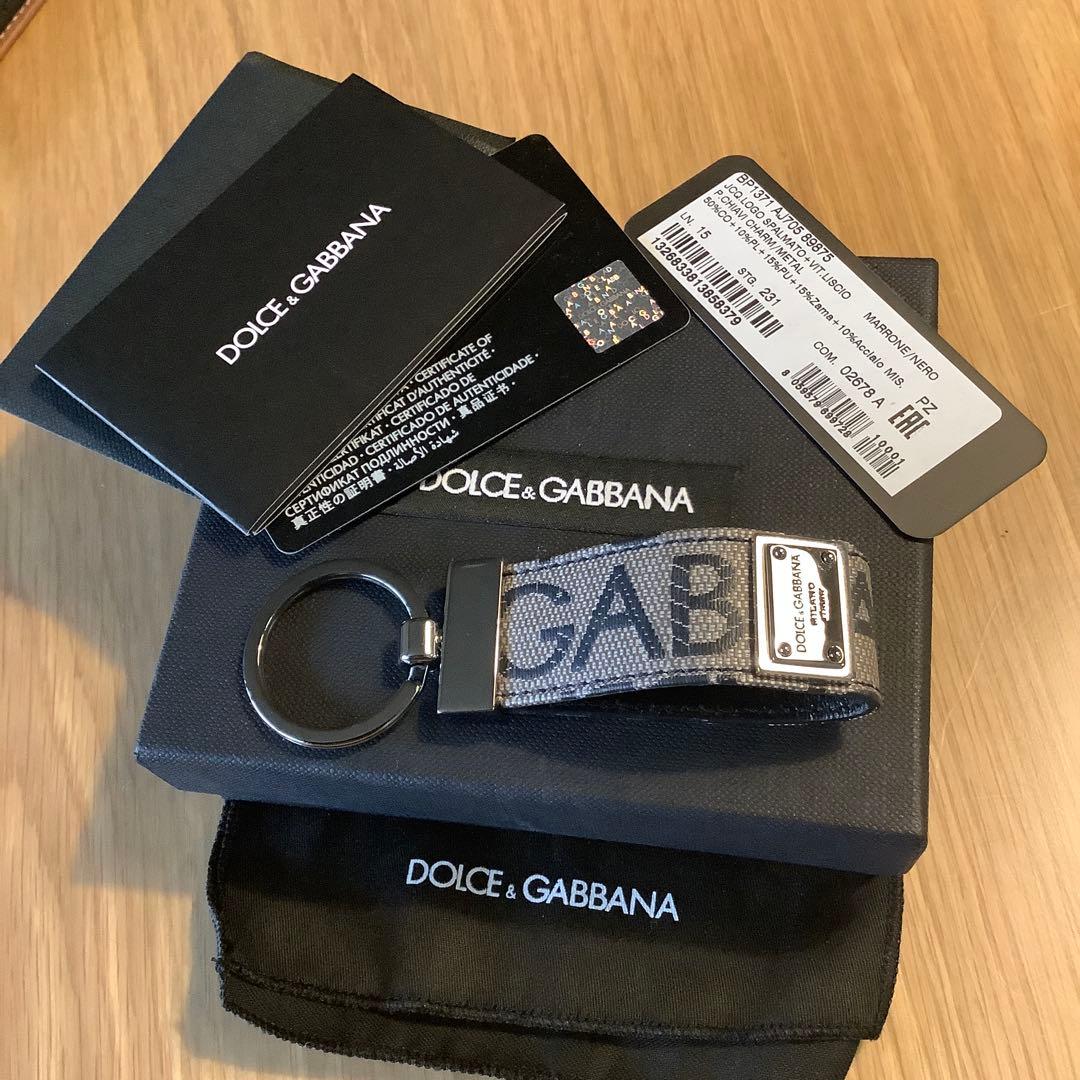 【未使用品】DOLCE & GABBANA ロゴキーホルダー