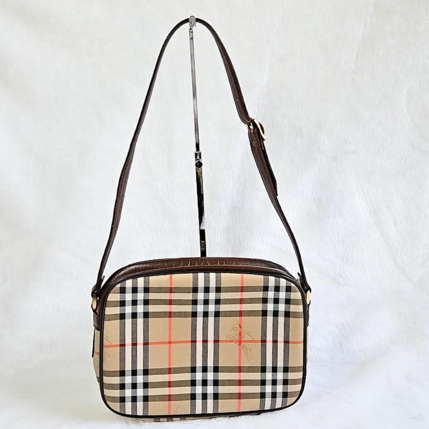 美品☆バーバリー ショルダーバッグ ノバチェック× ロゴプレート