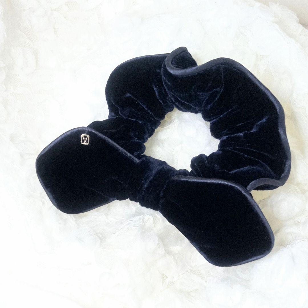 新品同様 アレクサンドルドゥパリ ベルベット リボン シュシュ 紺色