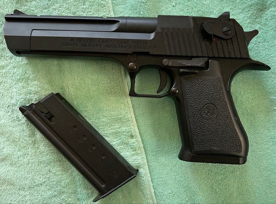 東京マルイ デザートイーグル .50AE ガスガン　 BB弾付き