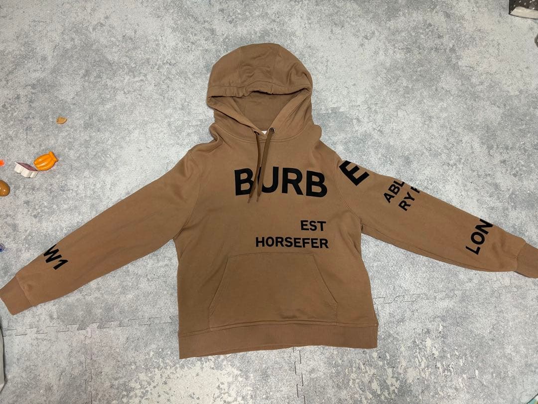 Burberry ブラウンパーカー