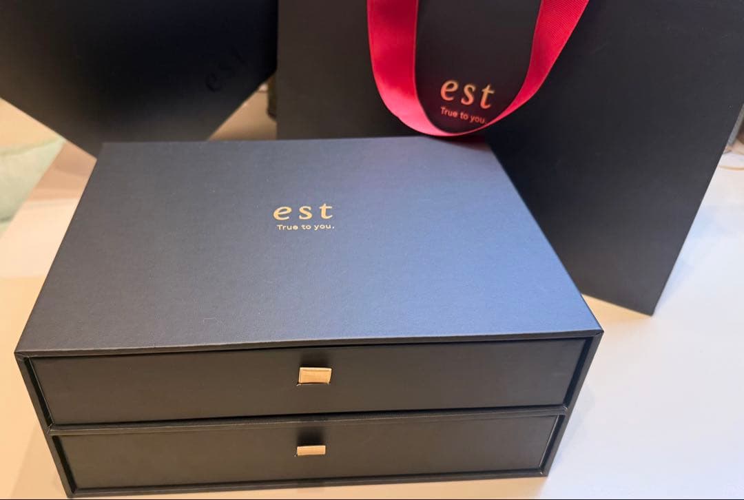 新品未使用 est エスト 数量限定 ホリデーコレクション 2025