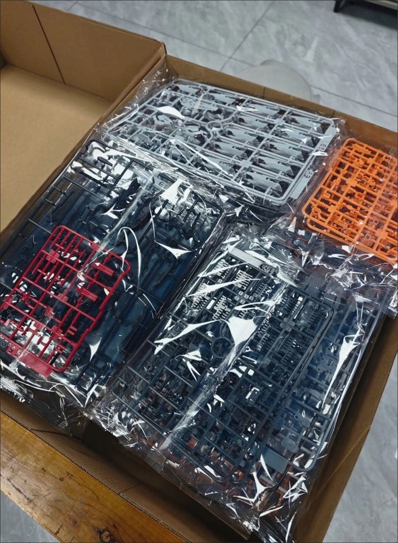 海外プラモ 1/100 CMM-V νガンダム ダブルファンネル付き - メルカリ