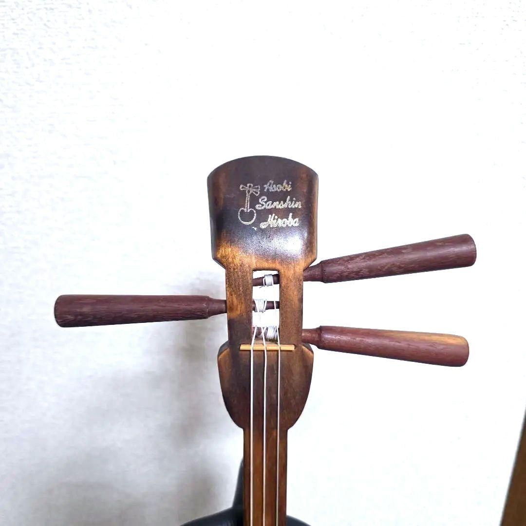 489】ASOVIVA アソビバ 沖縄 三線 弦楽器 和楽器 ウッド三線 - メルカリ