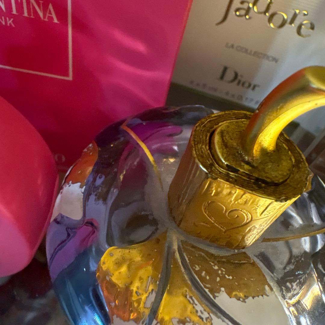 ヴァレンティノ 香水 など4点