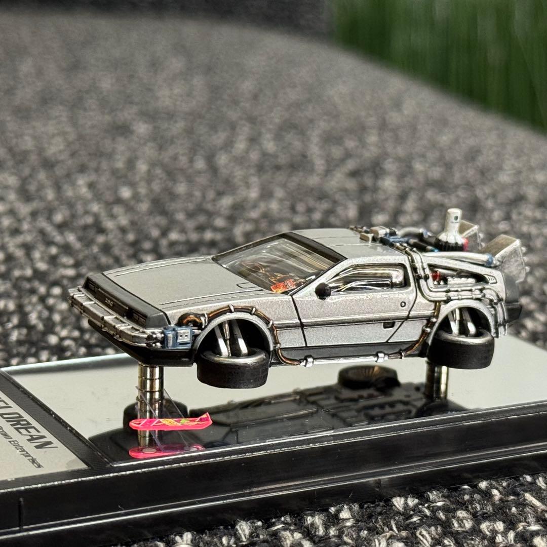 キャラウィール デロリアン Ⅱ カスタム品 1/64 バック