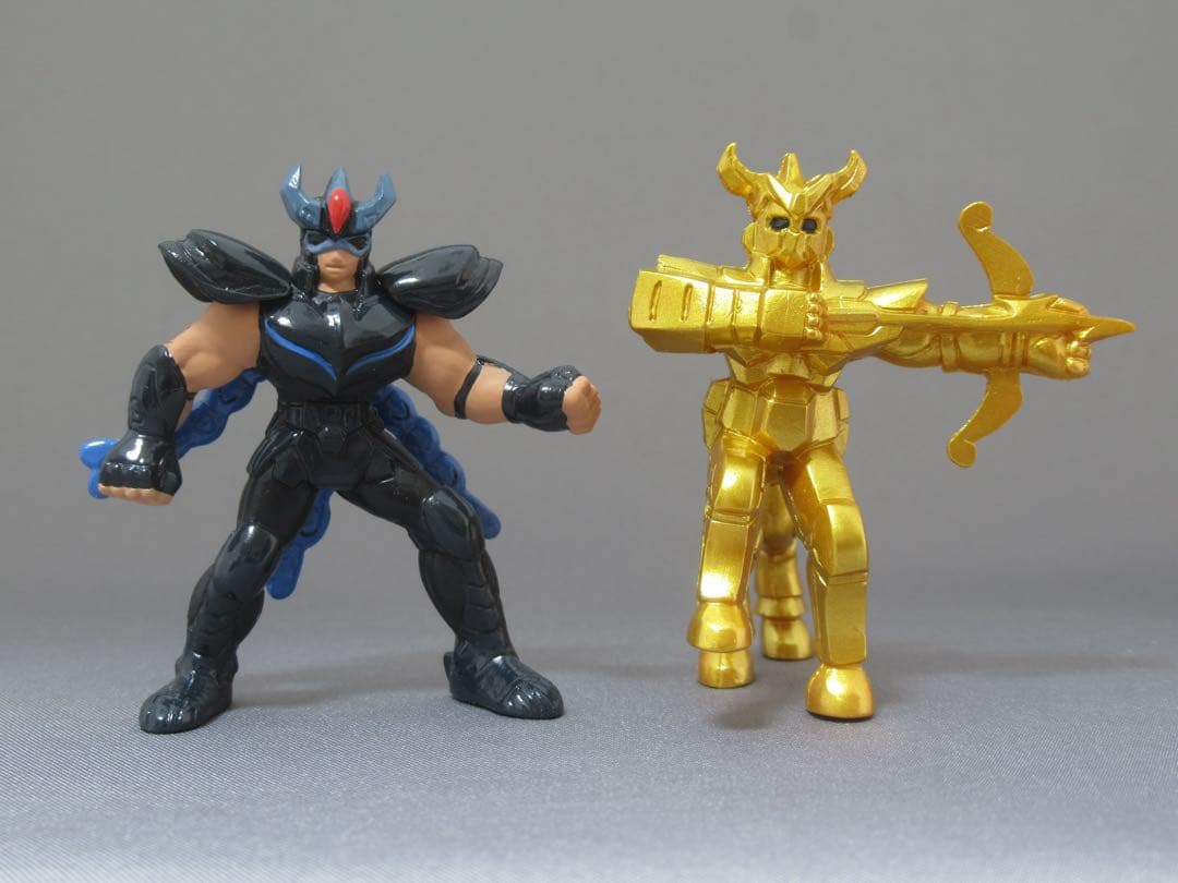 聖闘士星矢　消し　暗黒フェニックス　射手座の黄金聖衣