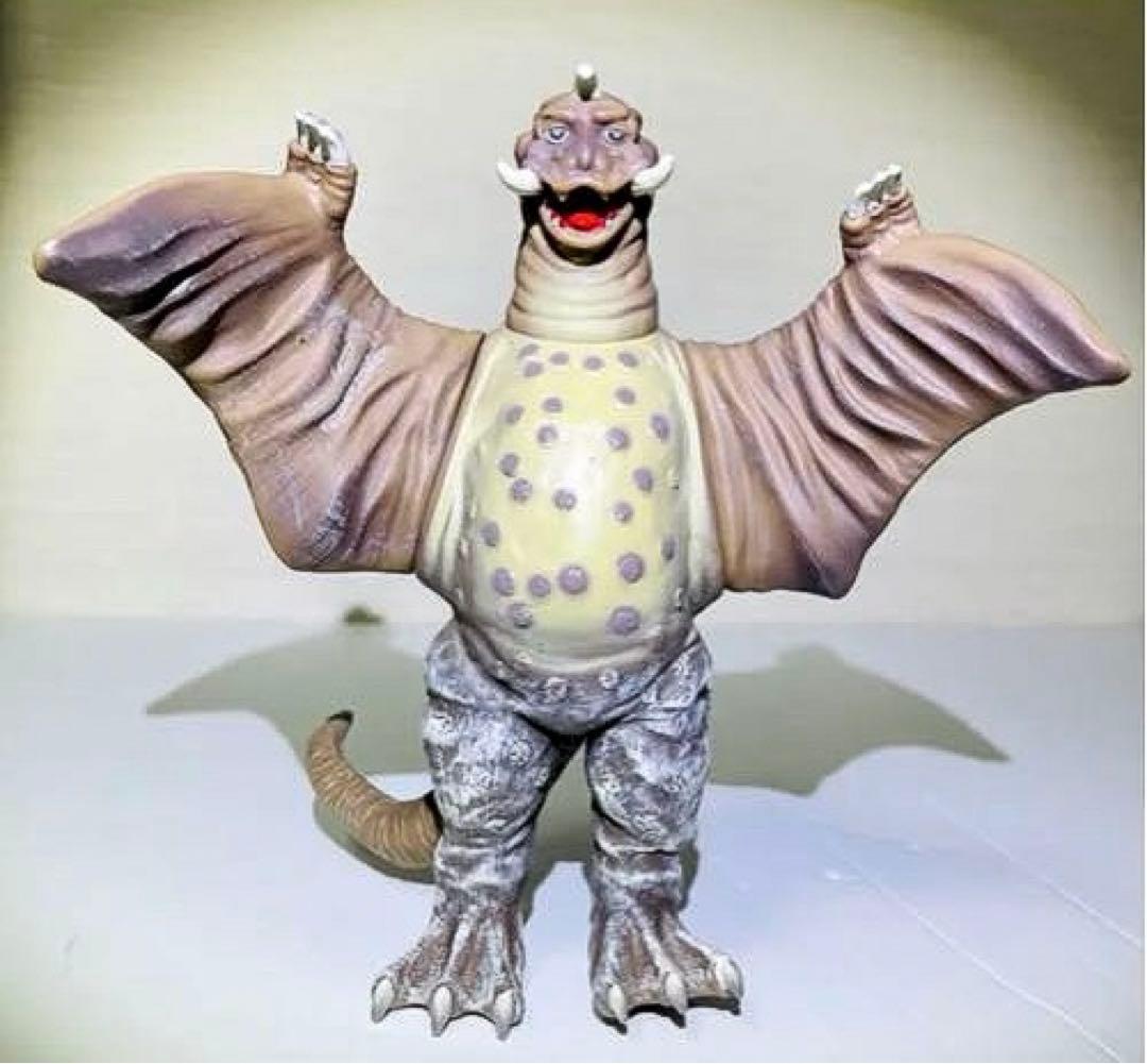 ウルトラ怪獣シリーズプレミアム 『総天然色ウルトラQ』ソフビ3体