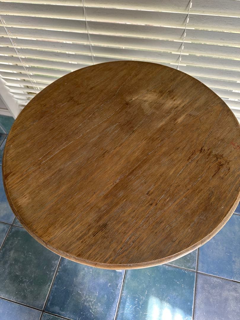 ブランドジュリエ　Adaleya ラウンドサイドテーブル JULIE ラウンドサイドテーブル ダークブラウン - 北欧デザインのラタン