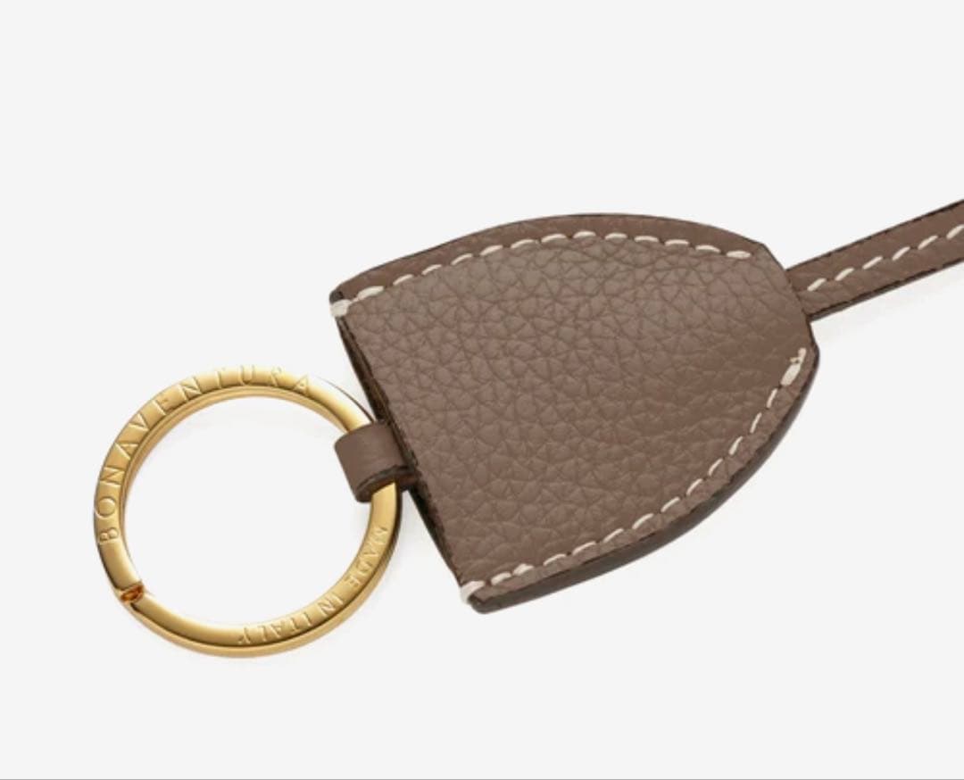 週末限定セール！BONAVENTURA エマ バッグ【22シュリンク】 エトープ