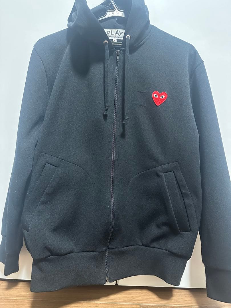 PLAY COMME des GARÇONS ブラックパーカー　Lサイズ