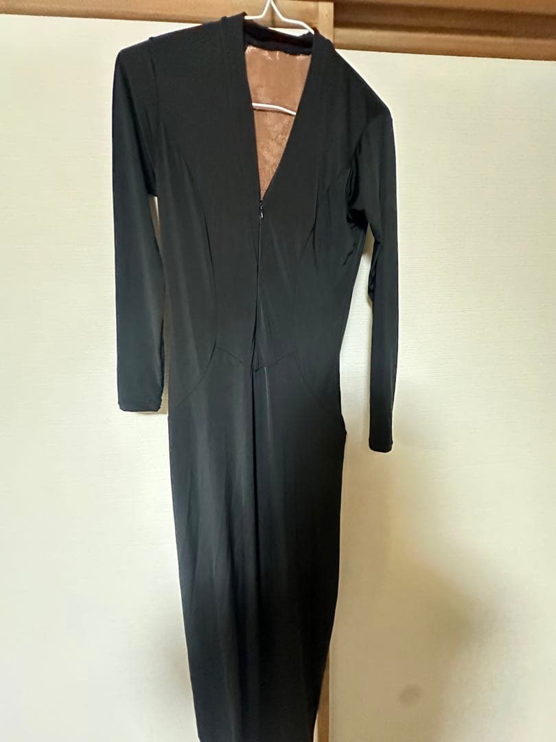 チャコット社製ブラック レースバック ダンス衣装