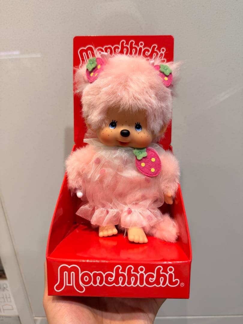す*ゃ様 EU限定　モンチッチ　海外　公式正規品　いちご