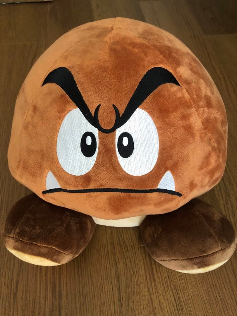 ニンテンドーミュージアム 任天堂 クリボー 子供用スツール - メルカリ