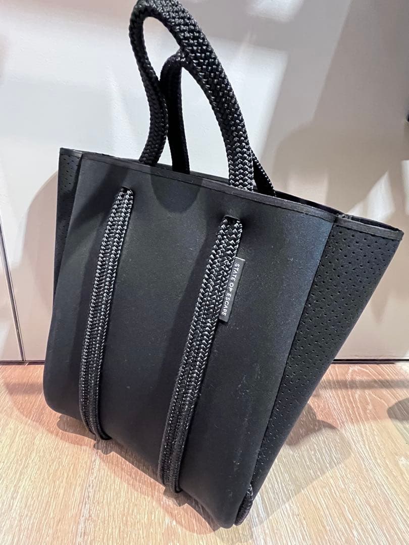 新品 男女兼用 STATE OF ESCAPE サテライトシティートート 黒