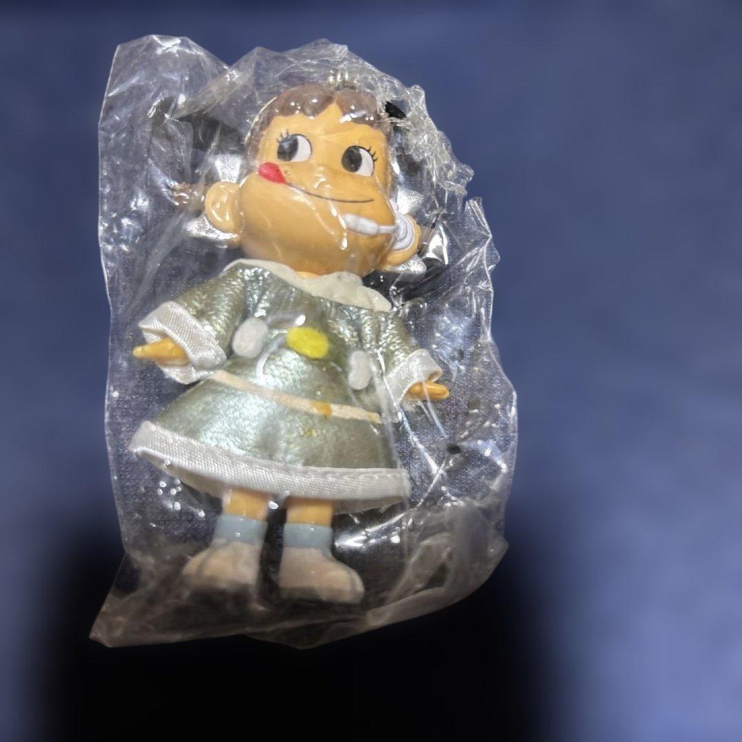 アイドル・ペコ ドールセット 19体 ストラップ付き