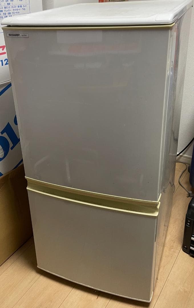 SHARP 冷蔵庫 SJ-714 ホワイト 137L SHARP（シャープ） 買い替え応援セール 中古 冷蔵庫 一人暮らし 137L