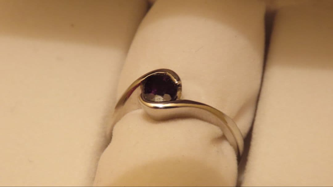 一点物 ロシア産 天然アレキサンドライト 0.69ct Pt900 鍛造製法