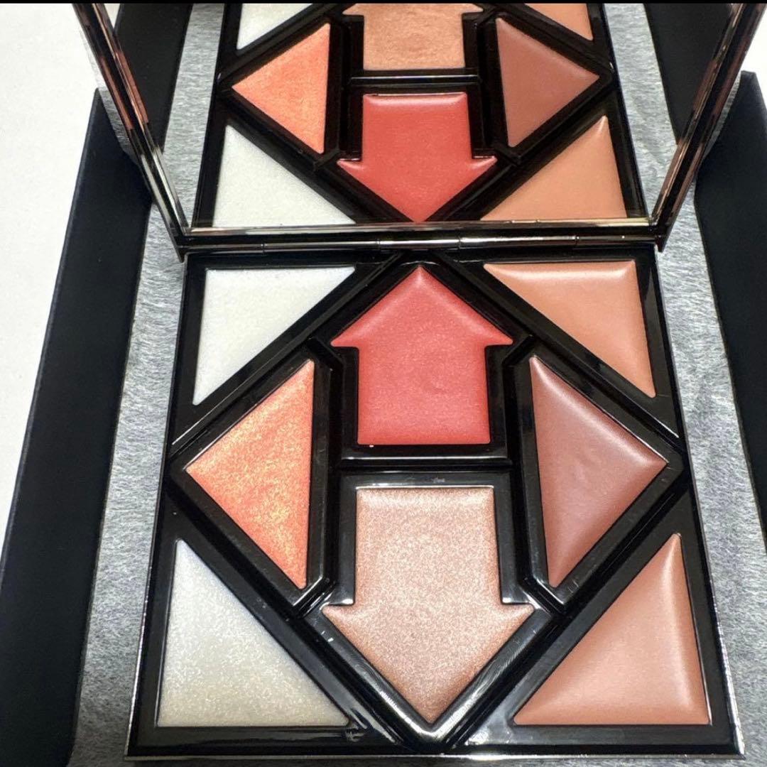 hazama 惹きずり込まれる運命のアイシャドウ　BLACK