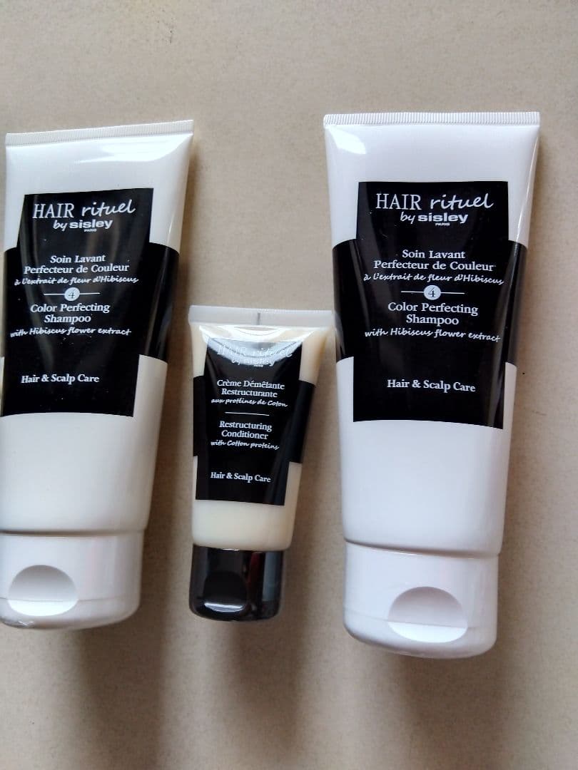 シスレーカラーパーフェクティングシャンプー200mlx2コンディショナー50ml