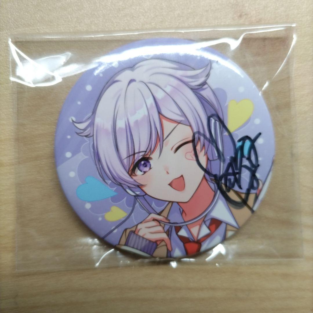 いれいす 初兎 サイン入り缶バッジ - メルカリ