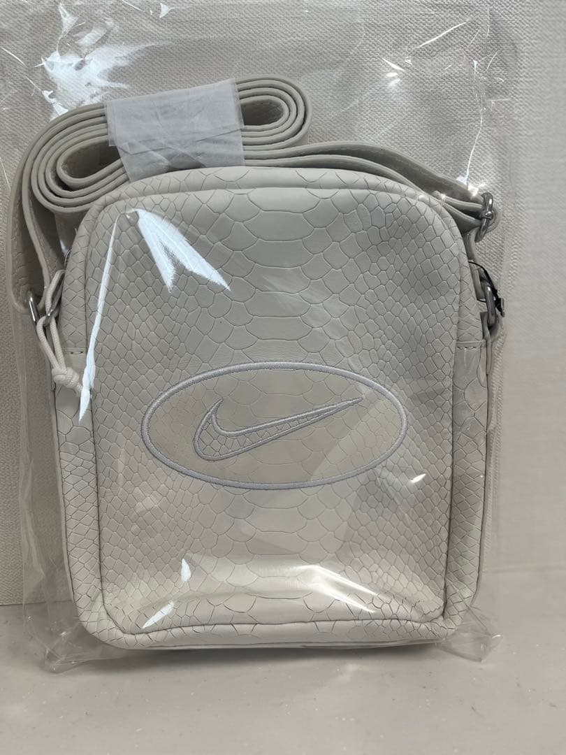 Supreme®/Nike® Leather Shoulder Bag Supreme®/Nike® Leather Shoulder Bag Style: Black SS25 | eBay