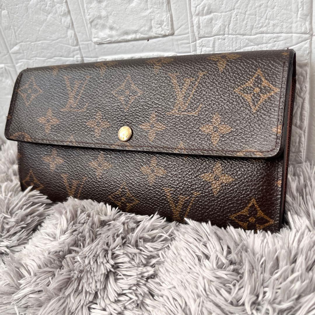 ルイヴィトン　ポルトフォイユサラ　長財布　モノグラムキャンバス