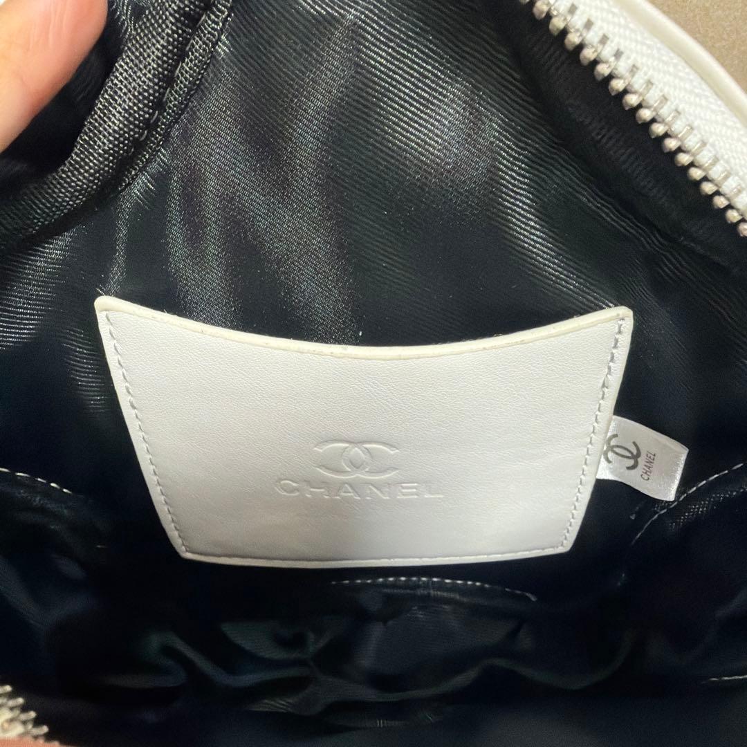 新品未使用品 ノベルティー CHANEL 星型ショルダーバッグ ホワイト