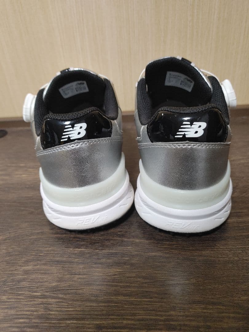 ニューバランス 996 ゴルフ 24.0センチ シルバー ダイヤル - メルカリ