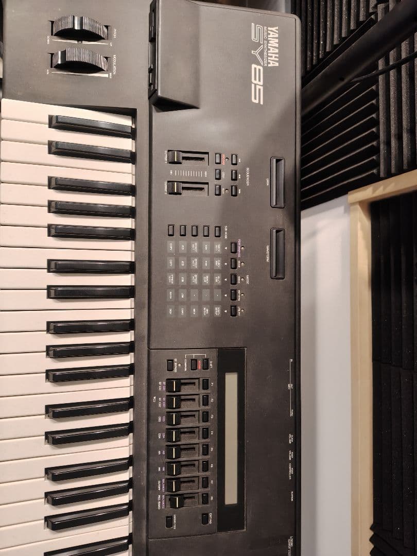 Yamaha SY85 シンセサイザー 61鍵 - メルカリ