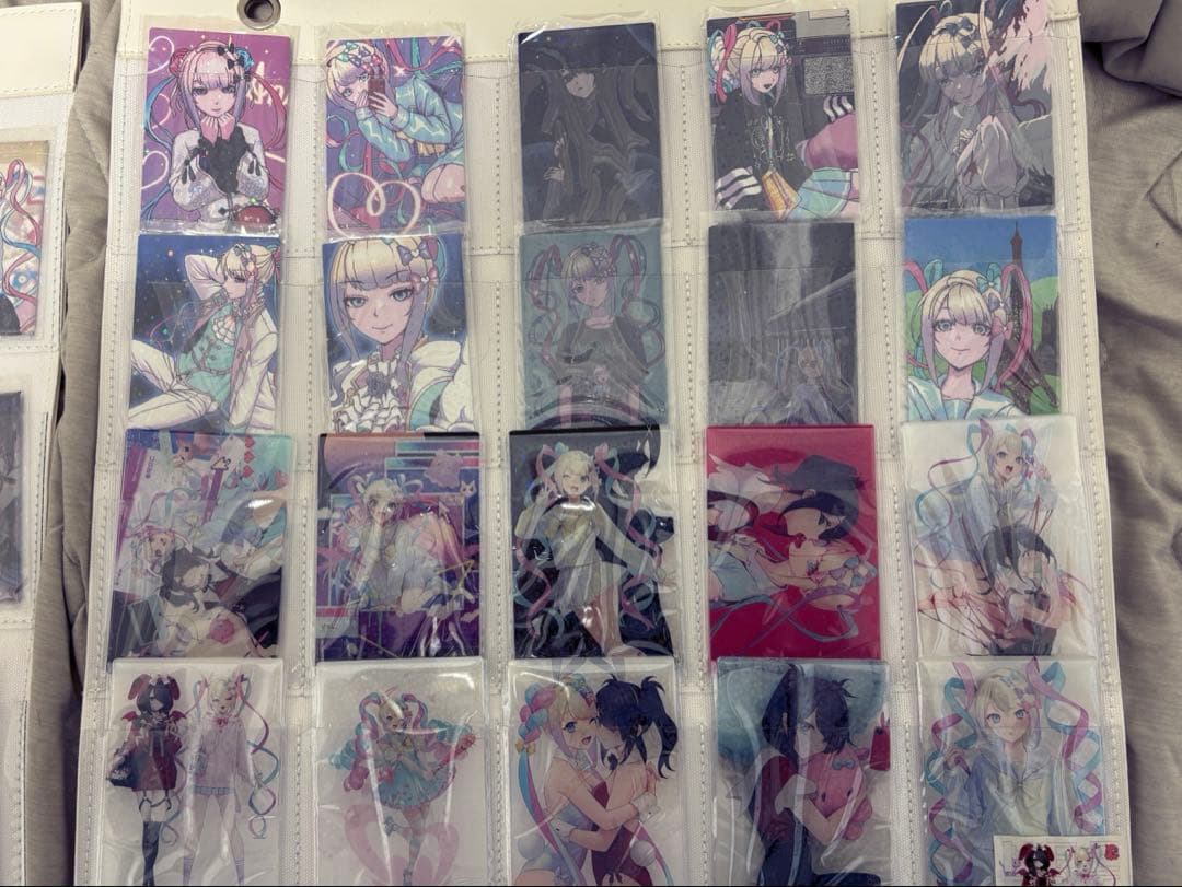 ニディガ　アクリルトレカ1、SNS1-2缶バッチコンプ品