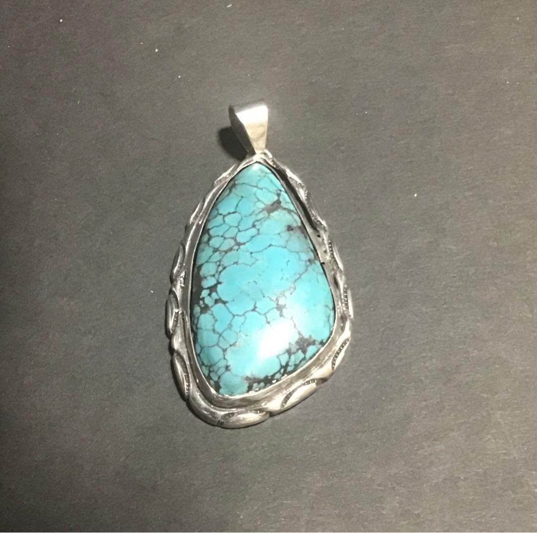 ターコイズ大粒&シルバーペンダントトップ　ネイティブ