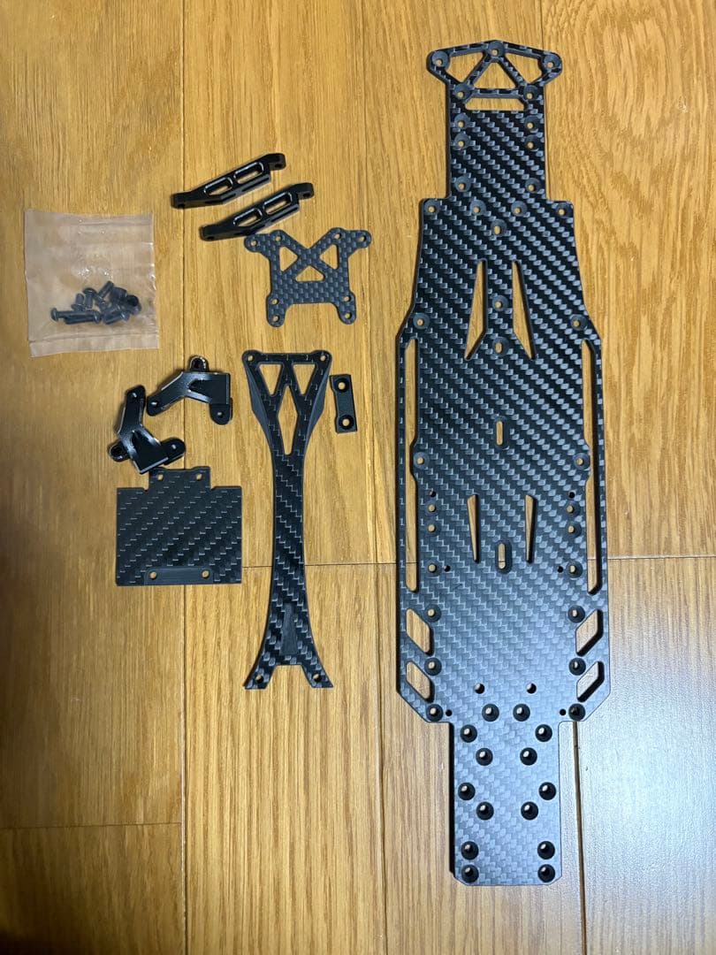 ひこなか418D1-CGS01、RDX用カーボン製メインシャーシ他 D1-CGS01【RDX用 カーボン製 メインシャーシ&アッパーデッキセット