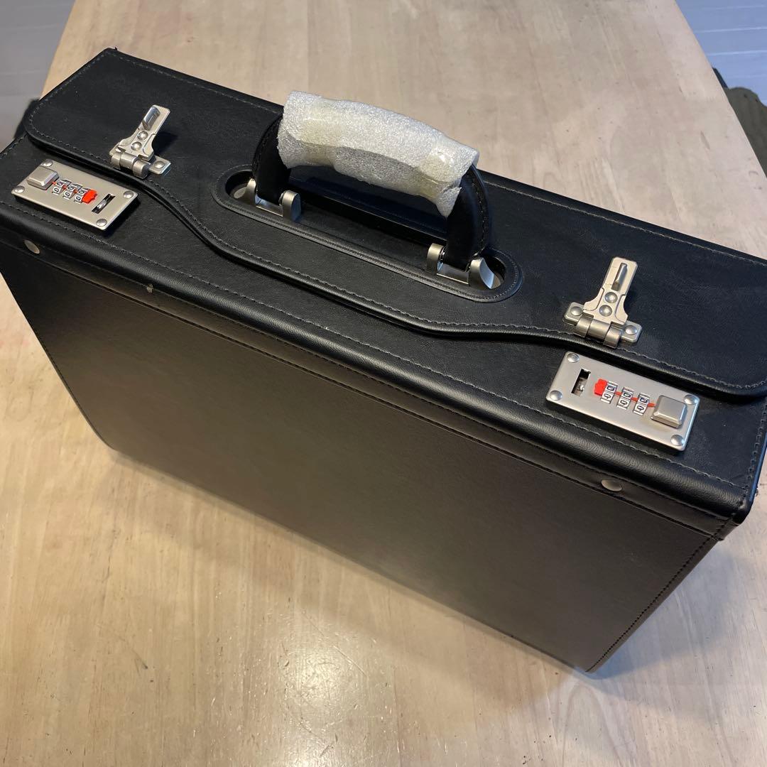 黒色パイロットケース　フライトケース　ビジネス　GUSTO20033