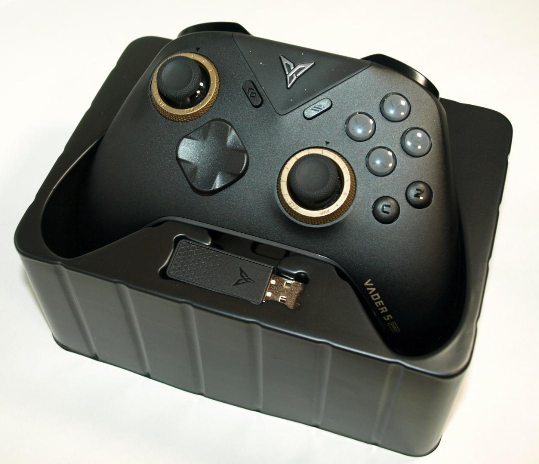 新品】Flydigi Vader 5 Pro & 充電ドッグ セット - メルカリ