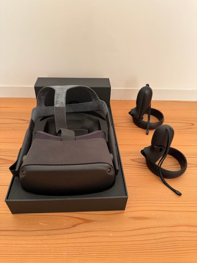  Quest 64GB VRヘッドセット 本体とコントローラーセット