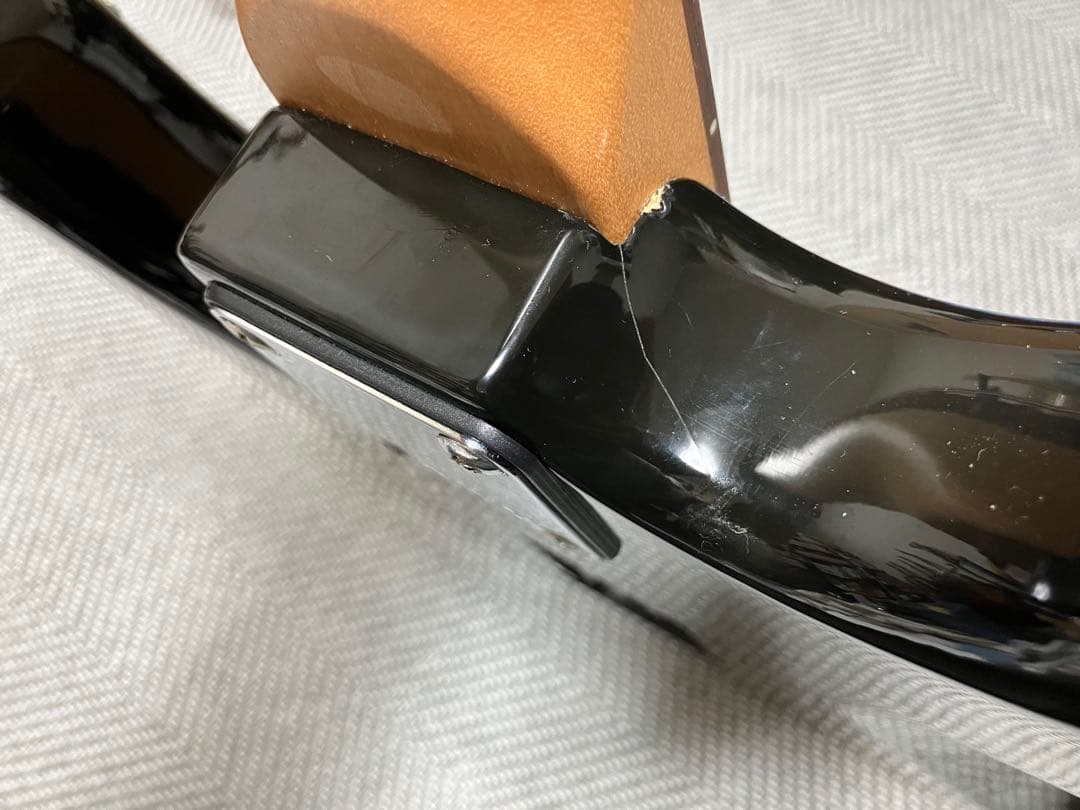 Tiki様専用 エレキギター ストラト 黒ボディ×鼈甲ピックガード - メルカリ