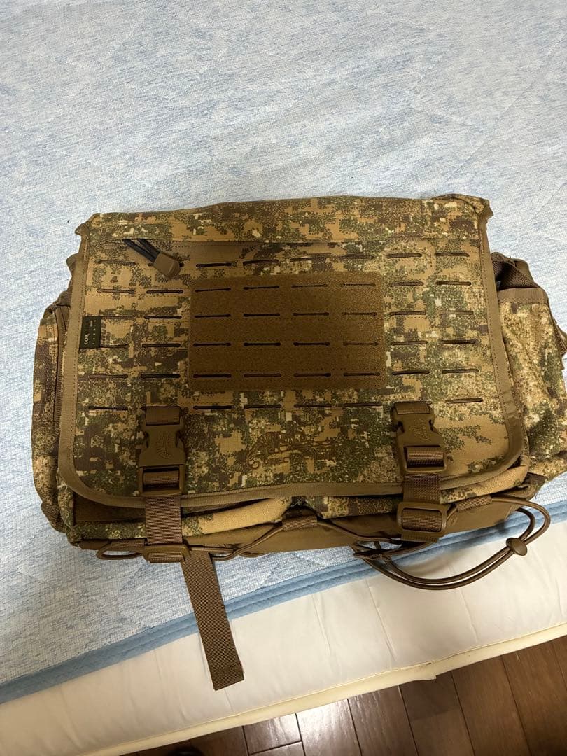 ダイレクトアクション　　メッセンジャーバッグ