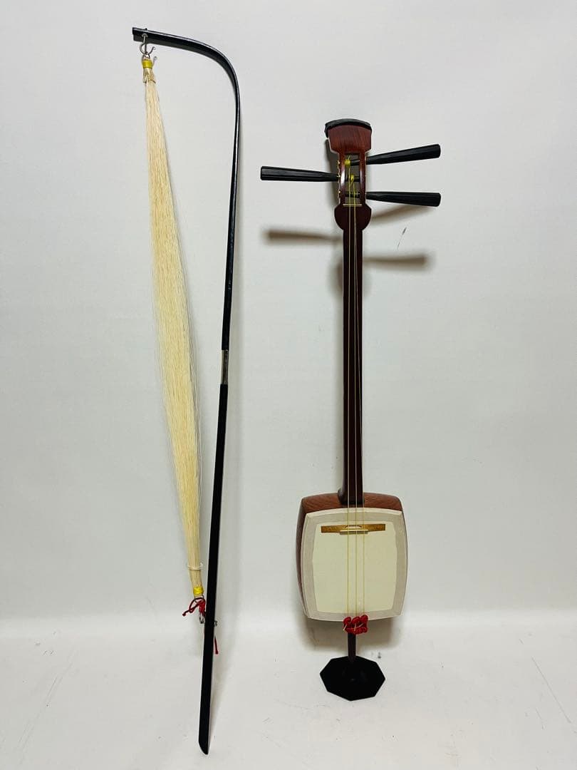 胡弓　　弦楽器