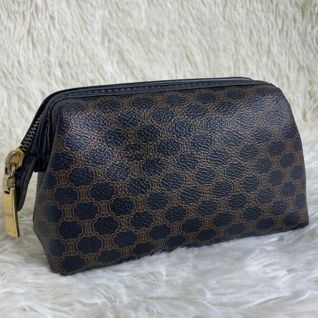 CELINE セリーヌ 黒マカダム ポーチ トリオンフ PVC 化粧ポーチ CELINE セリーヌ 黒マカダム ポーチ トリオンフ PVC 化粧ポーチ