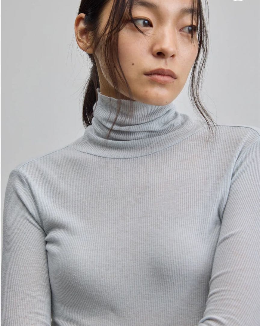 ソージュ soeju カシミア混タートルネックカットソー L.BLUE Fサイズ