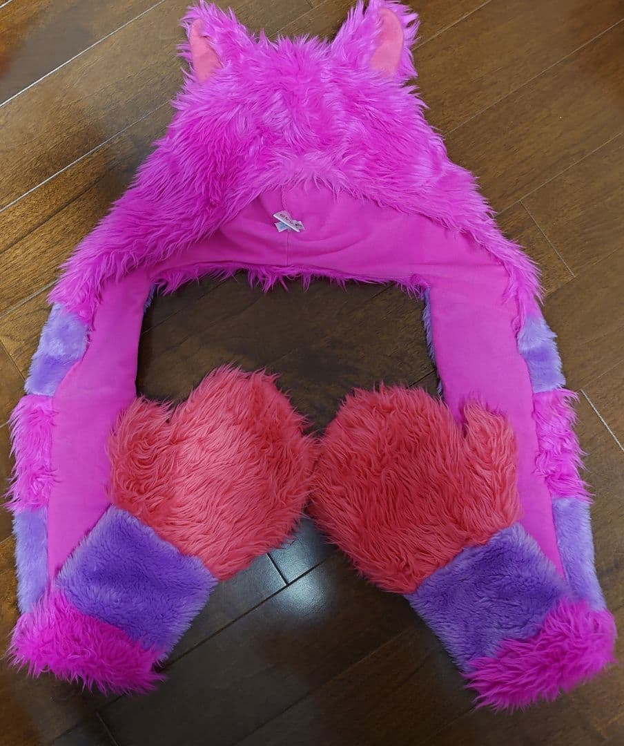 ゆ*り様 ディズニー マフラー ファンキャップ　 チェシャ猫　マフラー付きキャッ