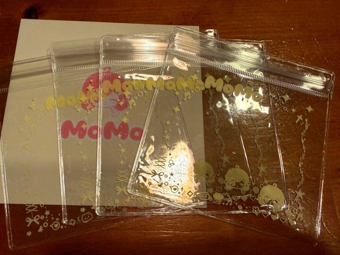 momoのほっこりスクイーズセット ミニロールケーキ4種+マグネット+