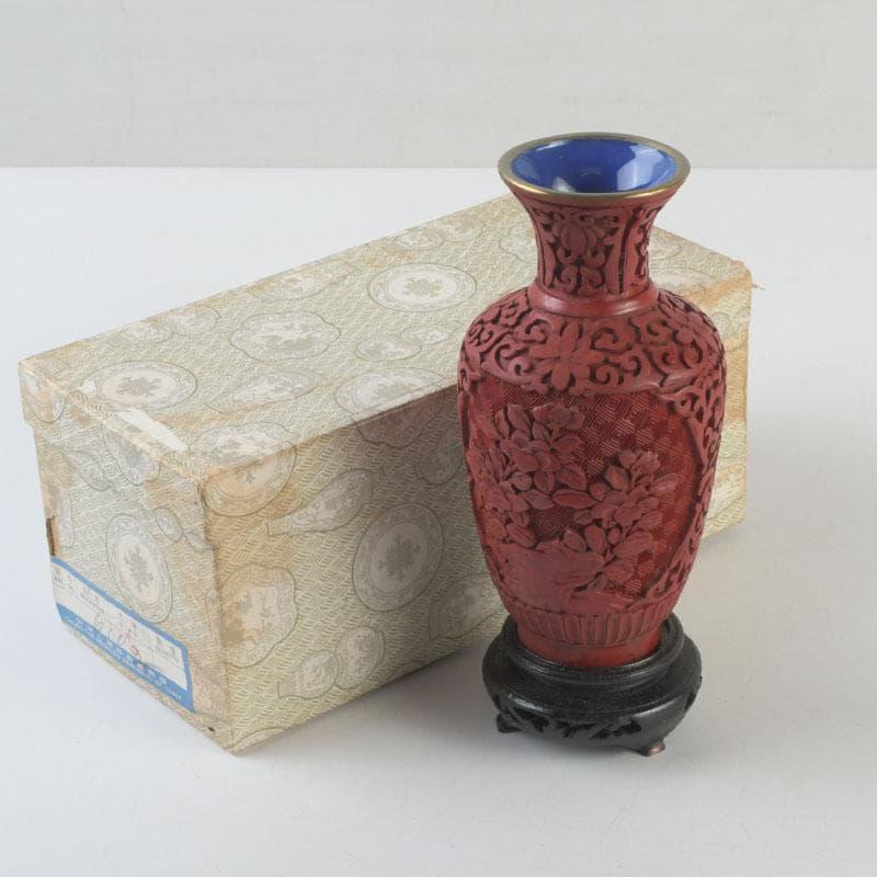 中国　剔紅　堆朱　内七宝　花文　花瓶　唐木台付　V　9255