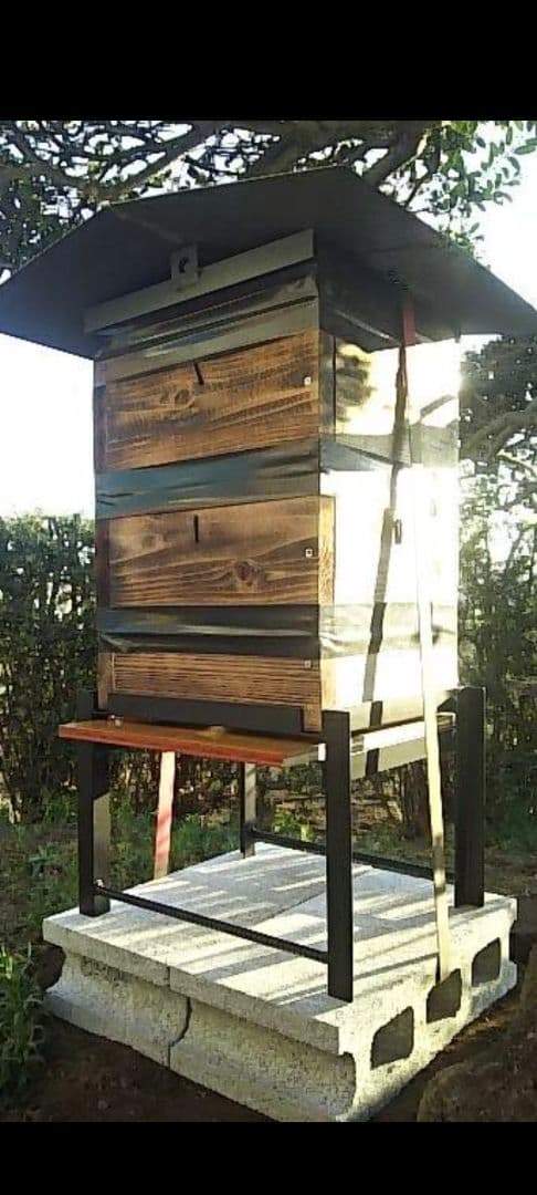 重箱式巣箱台 290ミリ用 ニホンミツバチ 鉄製台 - メルカリ