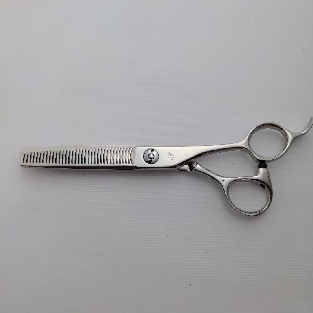 日本製 耐久性のコバルト合金 セニングシザー Ｖ櫛刃 カット率20%~