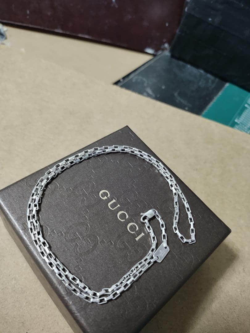 良好品 GUCCIグッチシルバー925チェーンネックレス イタリア製 高級感あり GUCCI（グッチ） ネックレス ハート ホエールテール くじら シルバー