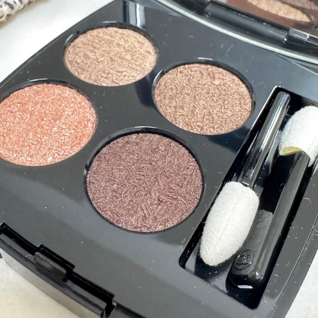 希少！新品未使用　シャネル　アイシャドウ　レキャトル　ツイード 04